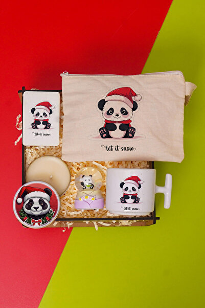 TrendHediye Sevimli Panda Yılbaşı , Yeni Yıl Hediye Seti Kar Küresi , Kupa , Mum , Makyaj Çantası , Magnet