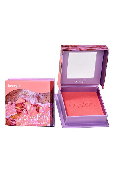 benefit cosmetics Crystah WANDERful World - Tere ve Neme Dayanıklı Pudra Allık