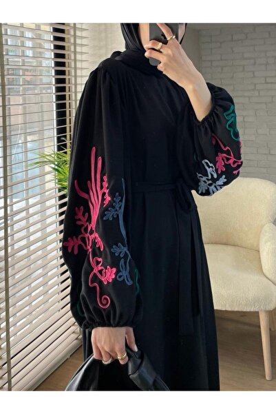 Modamorfo Námořnické šaty s balonovými rukávy a páskem - Streamline vyšívané