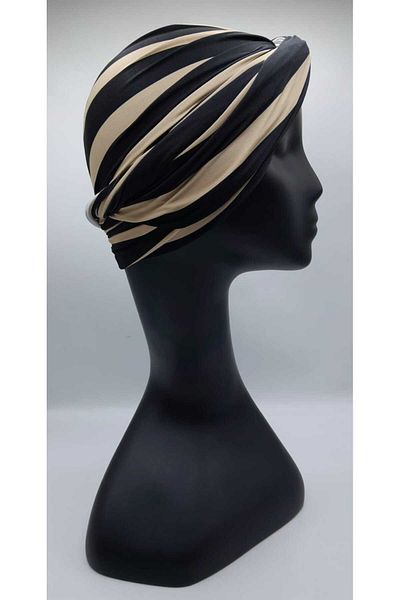 Differenza Boneta înfășurată cu model în dungi negru bej