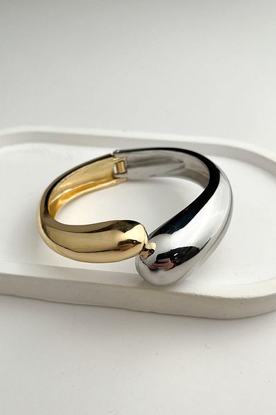 Modex Front Closure Crimp Detailed Handcuffs Bracelet