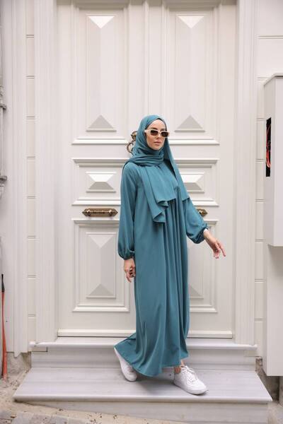 Nueny prive Cross Robal Dress with Shales