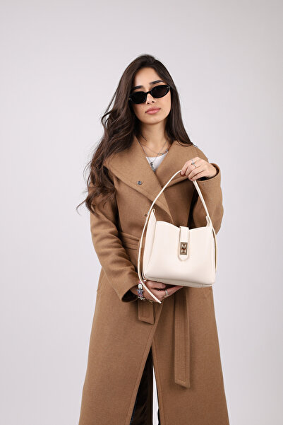 NOTHING Women's Cream Gold Lock Detailed Accessory Adjustable Lock Strap Handbag and Shoulder Bag