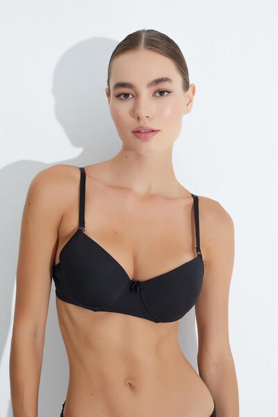 Niket Life حمالة صدر بدون حشوة صغيرة باللون الأسود