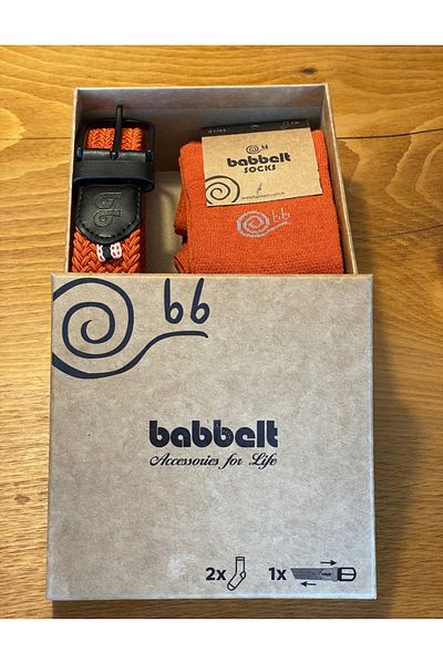 babbelt صندوق هدايا ملون بحزام وجوارب