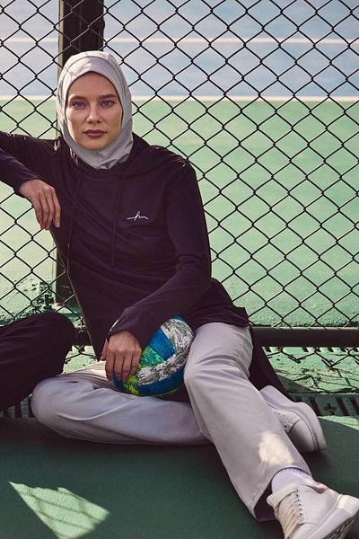 Haşema Активна тениска с дълъг ръкав и качулка, черна, с хиджаб, за тренировка, ACT-6
