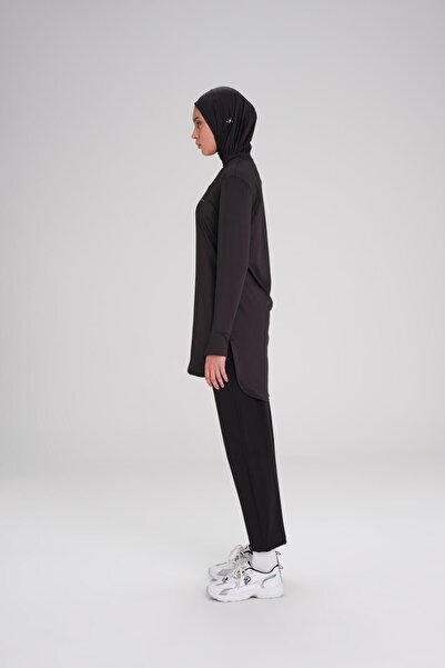 Haşema Ενεργό μακρυμάνικο μπλουζάκι με λαιμόκοψη μαύρο χιτζάμπ ACT-8