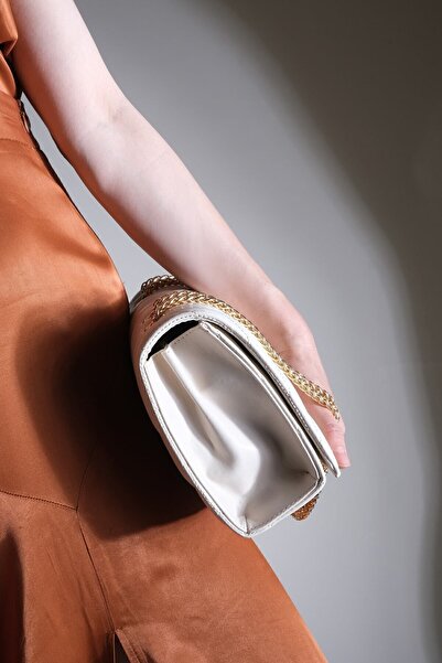 Marjin Goldfarbene Damen-Ketten-Umhängetasche Delbin Beige