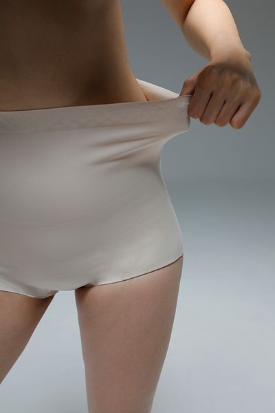 MİSTİRİK Chiloți privat cu talie înaltă, fără urme, tăiați cu laser, culoarea pielii corsetului