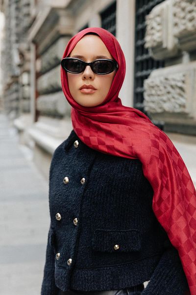 Armine Viscon Square Pattern Shawl Model 04