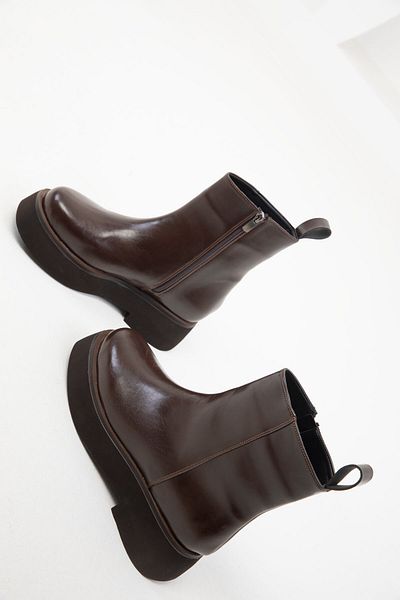SOHO Dámské hnědé kozačky – model 20108