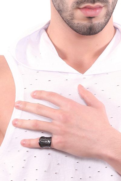LABALABA Men's Anthracite Metallic Lacquered Adjustable Straw Braid Textured Ring