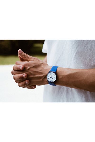 Swatch Gn268 Women Wrist Watch