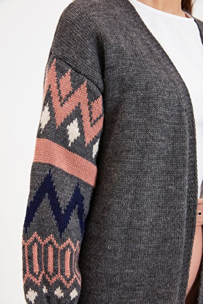 Trendyol Modest Anthracite Jacquard Long Sweater Cardigan TCTAW22TH0058