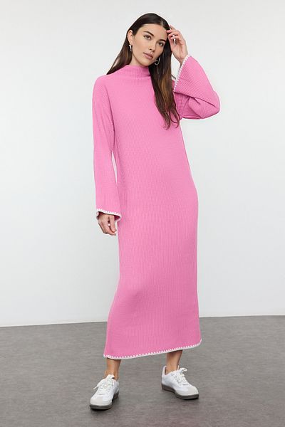 Trendyol Modest Μακρύ πλεκτό φόρεμα με ροζ ραφές TCTAW25EB00001