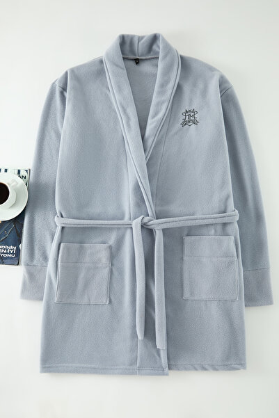 Trendyol Collection Γκρι κεντημένη ρόμπα Wellsoft Winter Fleece TMNAW25SB00000