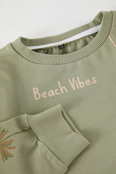 TRENDYOLKIDS Khaki színű kötött öltöny fiúknak - nyomtatott alsó-felső készlet TKDAW25AU00045