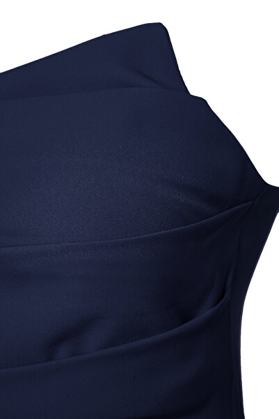 Trendyol Collection Sötétkék testhezálló pánt nélküli ráncolt szőtt rövid, stílusos éjszakai ballagási ruha TPRSS25EL00080