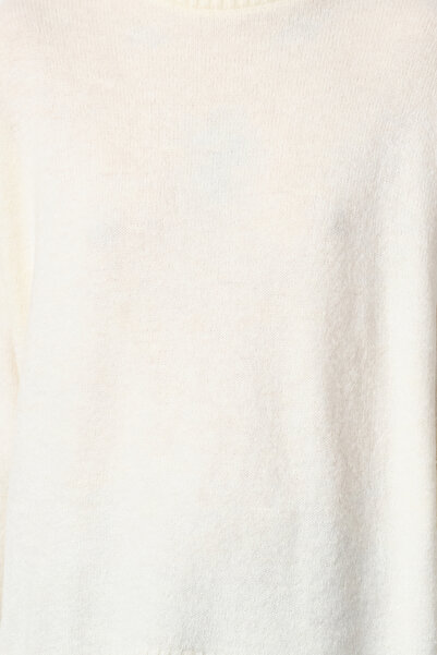 Trendyol Collection Ecru*001 Wide Fit Soft Textured Stand Collar Knitwear Sweater Twoaw23Kz00469