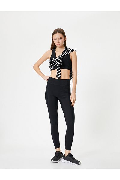 Koton Sport Leggings aus glänzendem Cord mit Standardbund und schmaler Passform