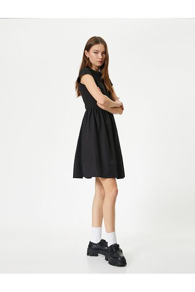 Koton Ärmelloses Minikleid Glockenrock Rundhals Baumwolle Bequeme Passform