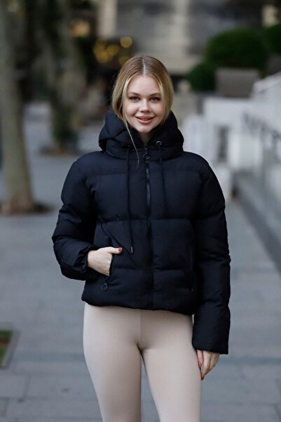 Thebulut Kapüşonlu Çift Cepli Fermuarlı İpli Uzun Kol Elyaf Dolgulu Şişme Mont