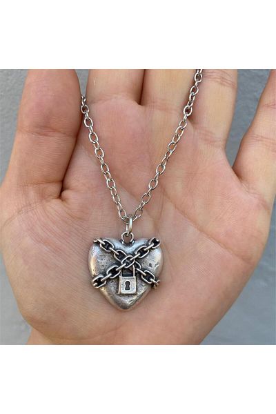 Köstebek Heart Locked with Chain Chain Necklace