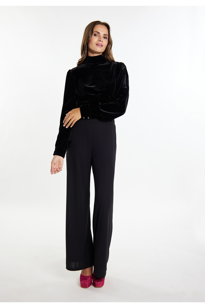 Faina Blue aus Stretchsamt