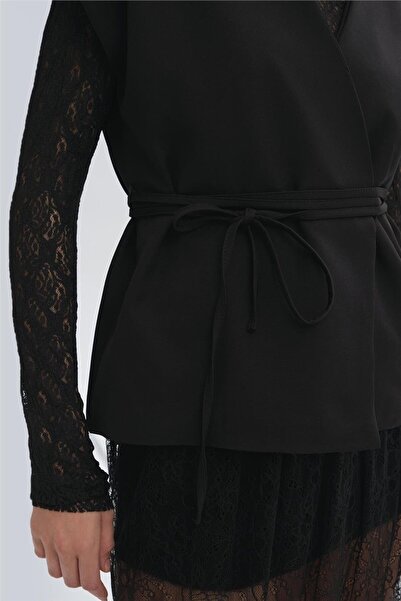 SHERIN Black Front Tie Blouse