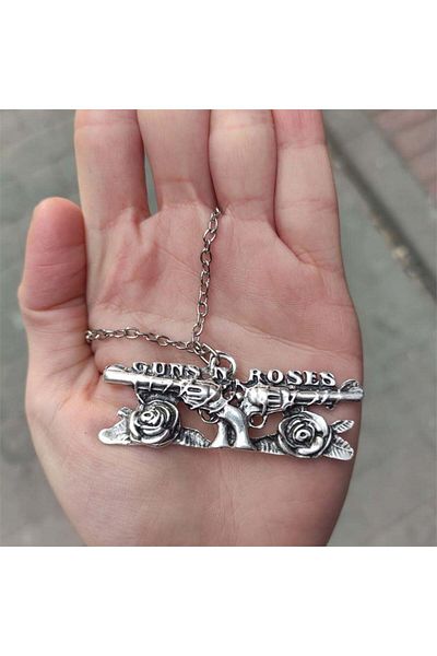 Köstebek Guns N'Roses - Red Rose Necklace