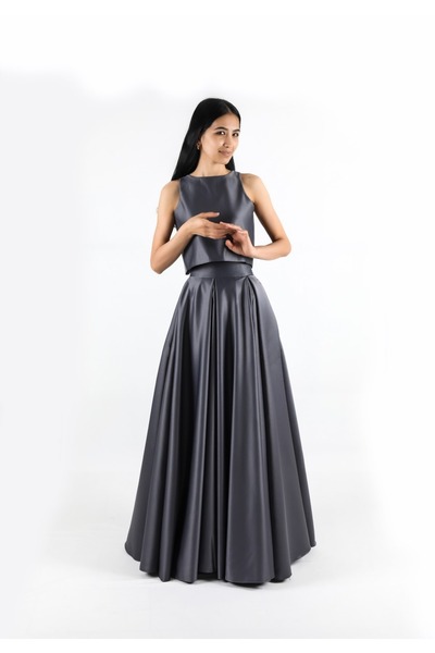 NSMLİFE Жіноча вишукана спідниця з розрізом, сіра атласна, А-силует, з плісировкою