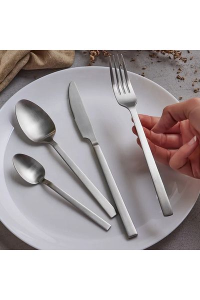 Karaca Enzo, Set de tacâmuri din oțel inoxidabil 16 piese pentru 4 persoane, argintiu