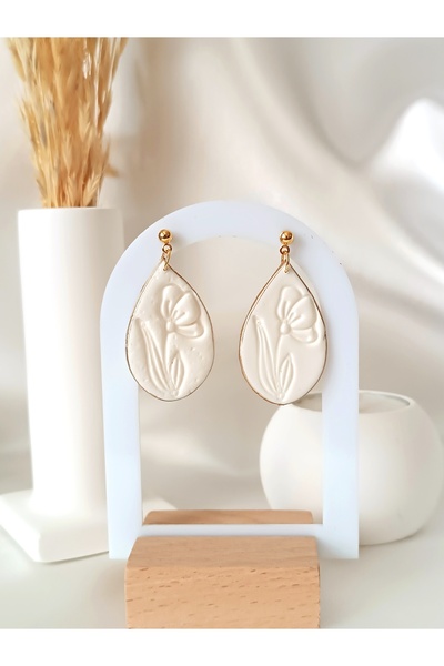 La fee aksesuar Altın Kaplama Küpe Aparat & Beyaz Çiçek Gold Kenar El Yapımı Polimer Kil Küpe