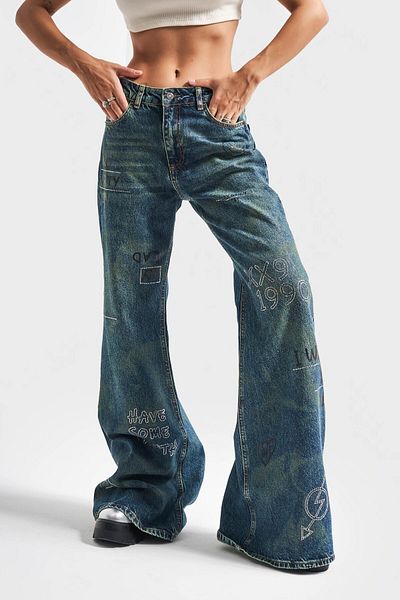 its basic Γυναικείο παντελόνι τζιν T.Jeans με γυαλιστερή πέτρα - Loose Flare Fit t2w411