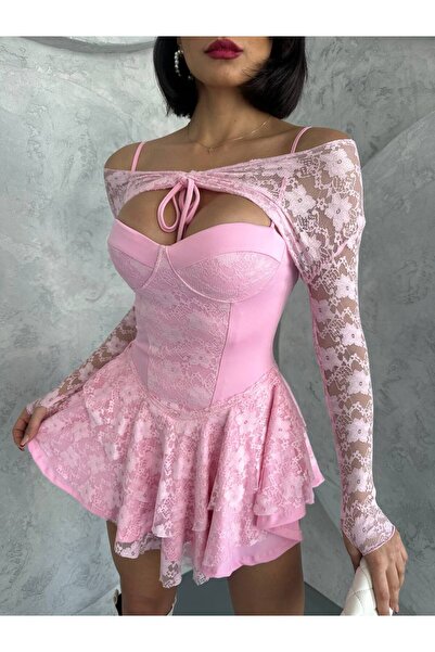 Justin Kadın Dantel Bolerolu Eteği Fırfırlı Şortlu Güpür Tasarım Mini Pembe E...