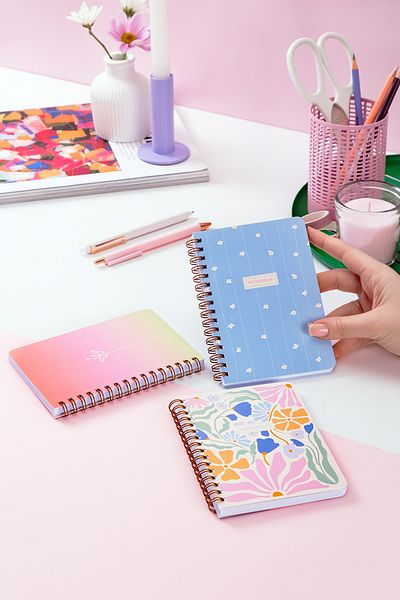 PAPERORA Pocket Size 10X14 cm Spiral Lined Cardboard Cover 3-Piece Notebook Set Daisy Butterfly Flowers