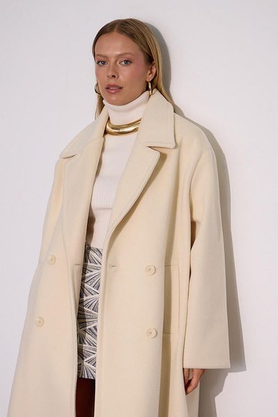 NOK İSTANBUL Ecru Stamp Coat - Love Bomb Model