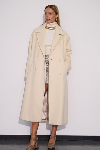 NOK İSTANBUL Ecru Stamp Coat - Love Bomb Model