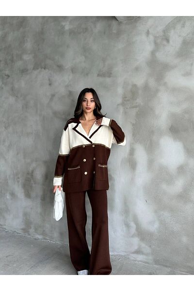 By Nilgün Akay Knitted Suit with Buttoned Jacket and Trousers (Comfortable Fit)