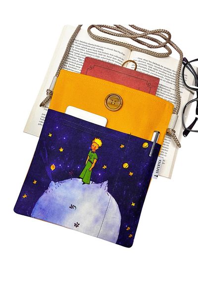 Smyrna Hanging Book / Tablet / Ebook Bag - Case ( Little Prince and Planet )