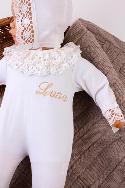 Mini Ropa İsimli Hastane Çıkışı Güpürlü Tulum Seti Ekru İsme Özel Dantelli Tu...