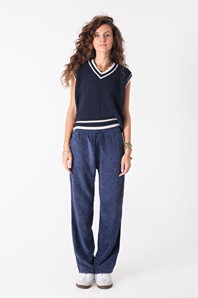 SNUG Velvet Baggy Trousers