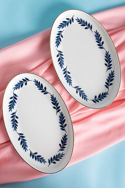 Porsima 800486   Bone China 2-Piece Porcelain Presentation Set with Dinner and Boat Plate