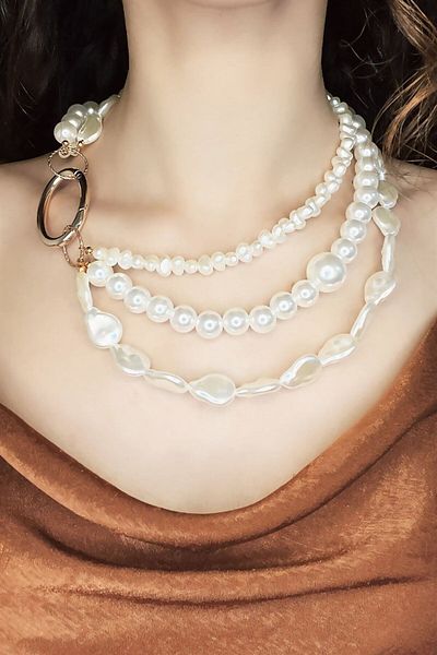 Sose Moda تصميم قلادة اللؤلؤ الأبيض اللون