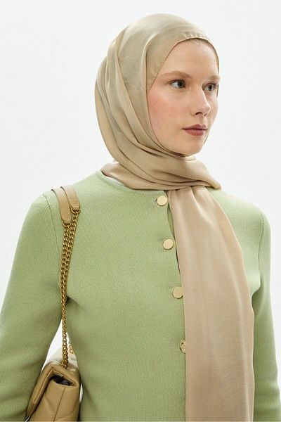 hijabchi Μπεζ Χρώμα Γυαλιστερό Μεταξένιο Βραδινό Σάλι - Janjan Design