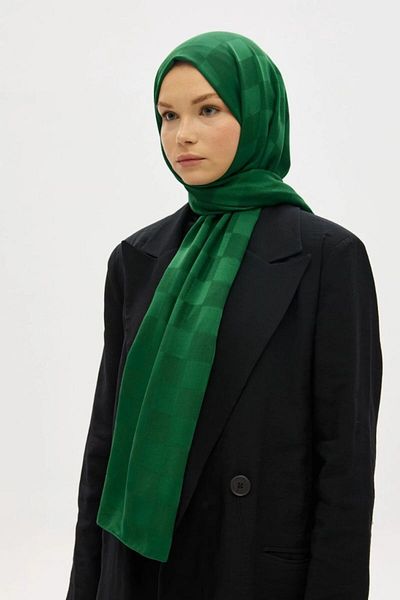 hijabchi Εισαγόμενο μεταξένιο σάλι ζακάρ σκακιέρας - Σμαραγδένιο πράσινο