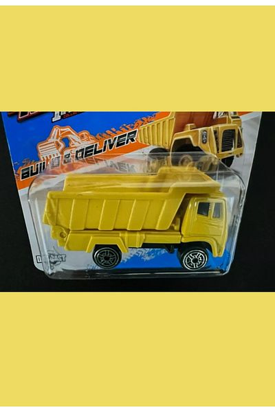 Maisto 1/64 Scale Diecast Fresh Metal 100 Collection Tipper Truck