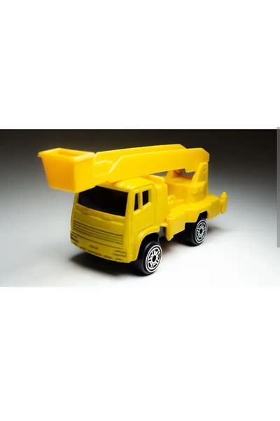 Maisto 1/64 Scale Diecast Fresh Metal 100 Collection Truck