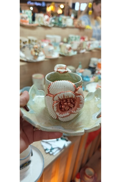 Gül Nakkaş Seramik Seramik el yapımı tasarım bakır yaldızlı çiçekli duble Türk kahve fincanı