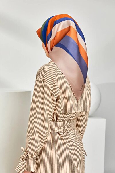 Armine Серія «Ностальгія» Шовковий шарф з твілу 8301D-82